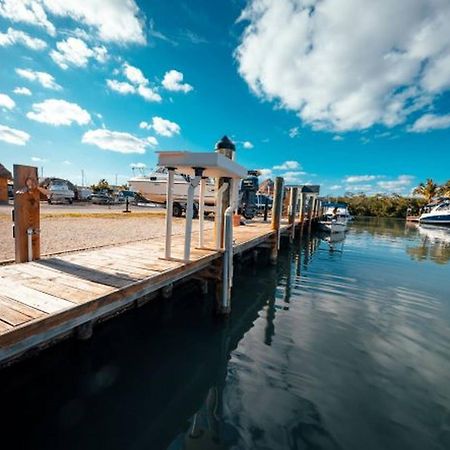 Waterfront Studio 2, Couples Oasis, Kayaks, Pool Jewfish Εξωτερικό φωτογραφία