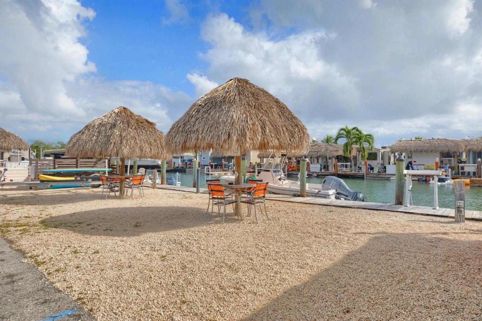 Waterfront Studio 2, Couples Oasis, Kayaks, Pool Jewfish Εξωτερικό φωτογραφία